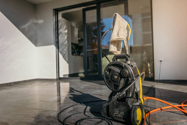 Professional Pressure Washing Services in Sigourney, IA